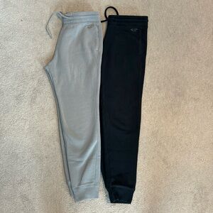 Hollister joggers, 2 pairs! Black and silver gray mens size small!